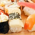 Нигири-суши с морепродуктами